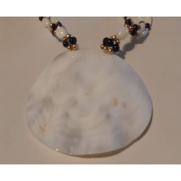 Beautiful Handcrafted Mother of Pearl Medallion~Black Onyx Beaded Pendant Neckla - Picture 2 of 4